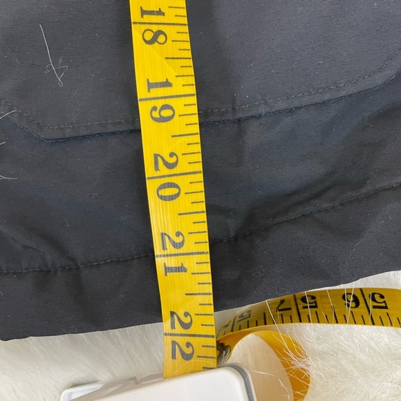 Lands' End squall waterproof insulated Black and Gray Jacket - Picture 13 of 15